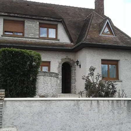 Au Rez De Jardin *